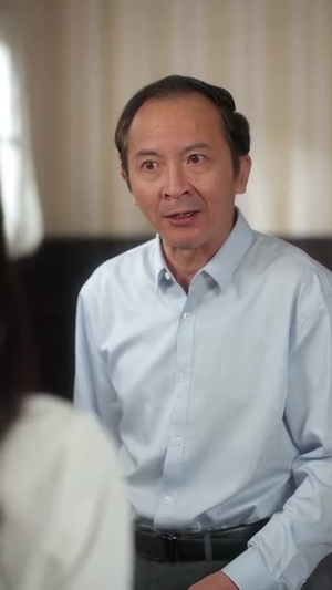 搬空家产，资本家小姐去海岛寻夫（55集）短剧合集导演剪辑版